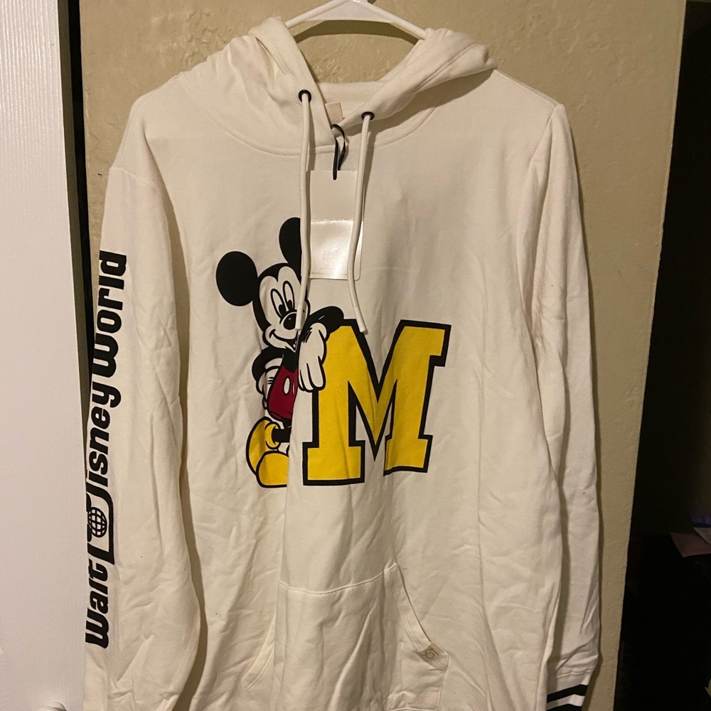 Torrid size 3 (22/24) Cream Disney Hoodie